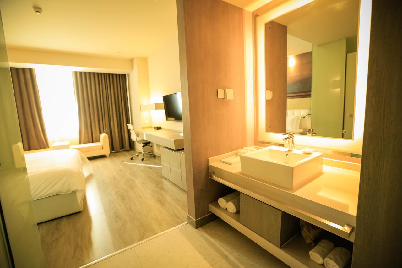 Metropolo Jin Jiang Hotels Turpan Administrative The Heart Of Pai Esterno foto